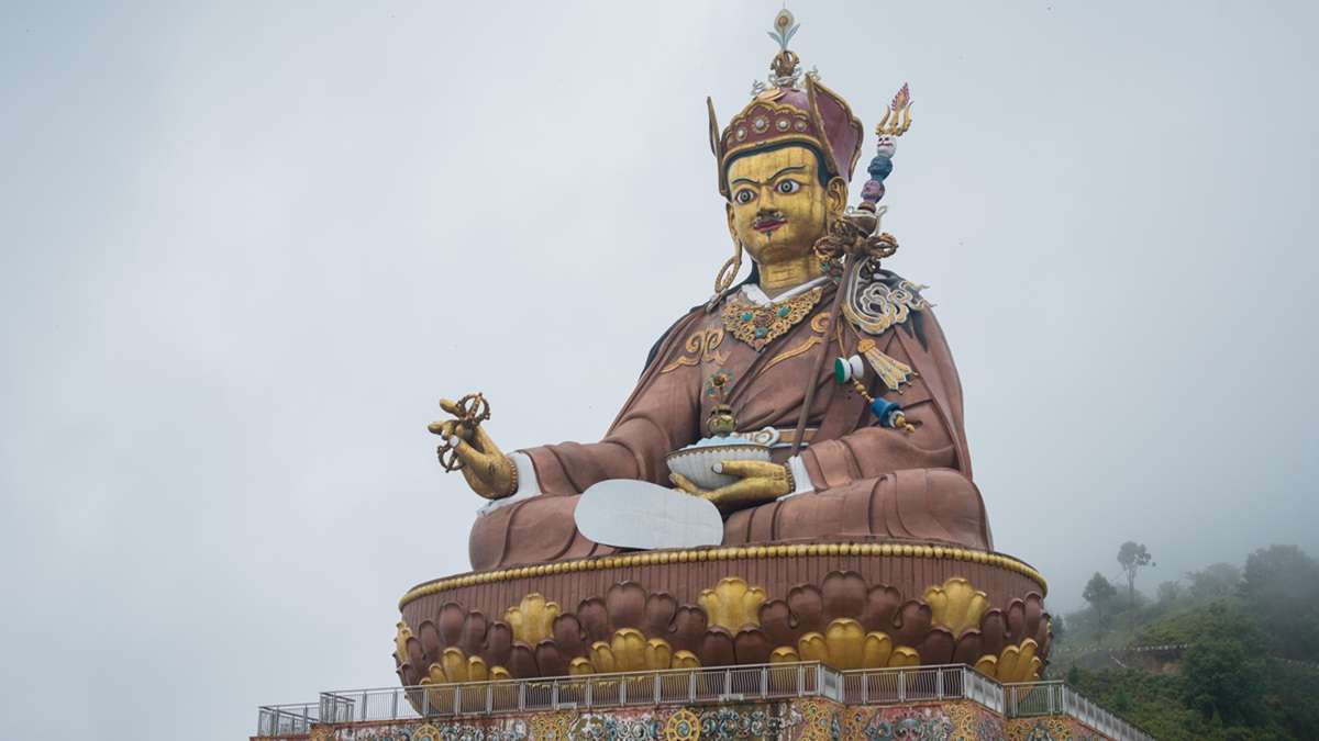 Sacred blessings at the majestic Guru Rinpoche Statue