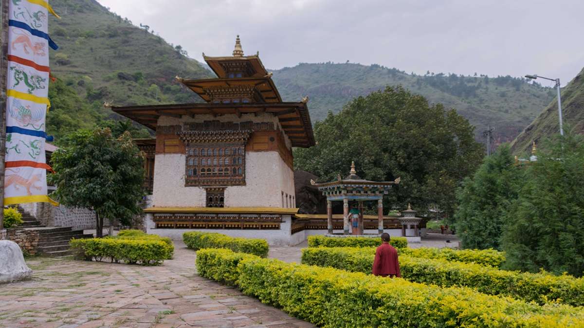 Timeless devotion surrounding the sacred Gom Kora
