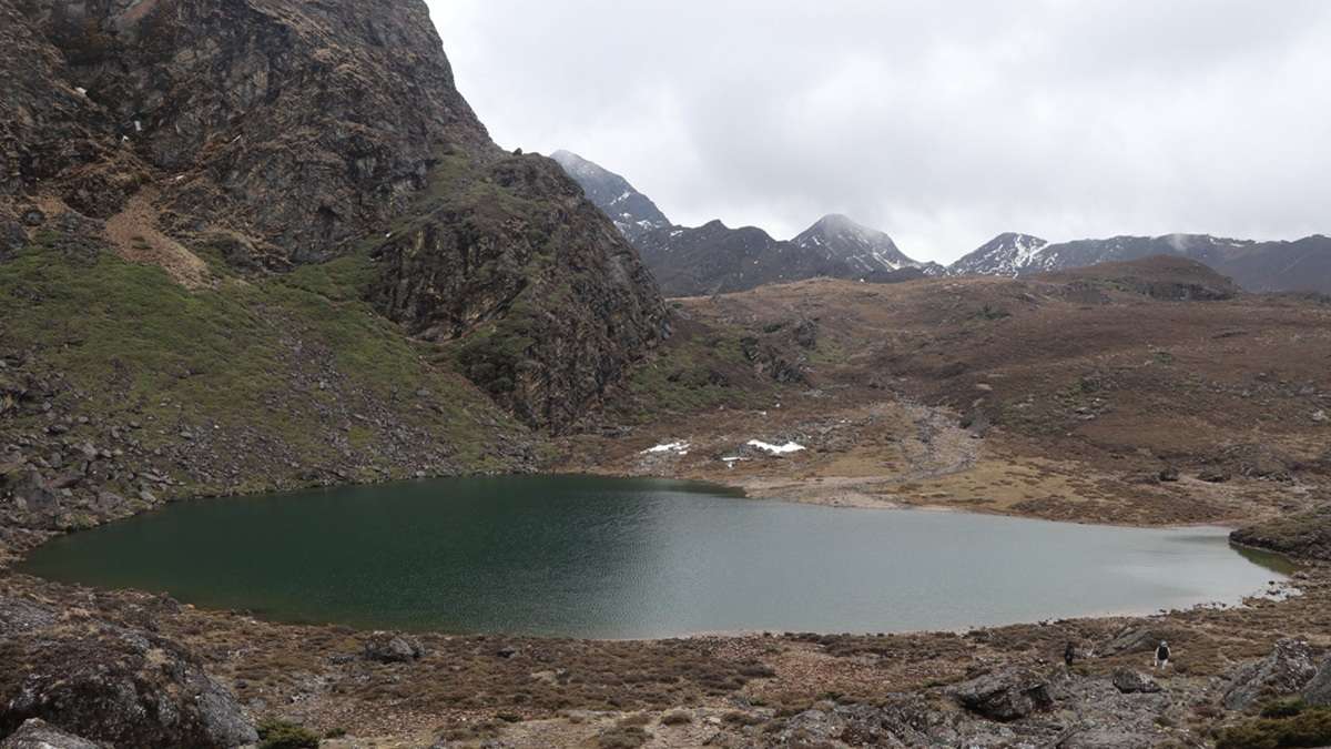 Pristine mountain lakes on the Dagala Thousand Lake Trek