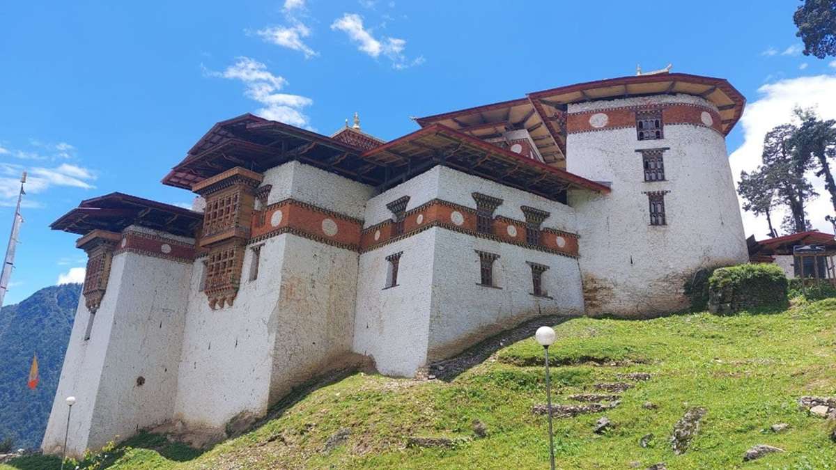 Discover the untouched beauty of Gasa, Bhutan Himalayan sanctuary