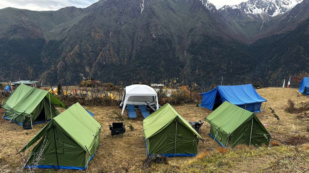Mountain camping beneath the skies of Laya