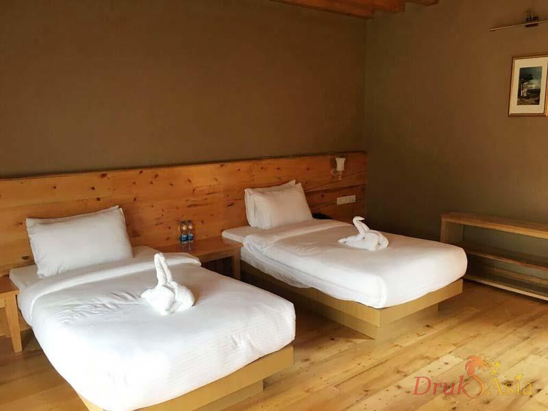 Hotel Lobesa 12