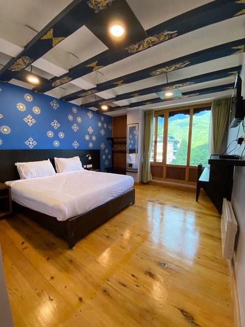 Hotel Damisa 4