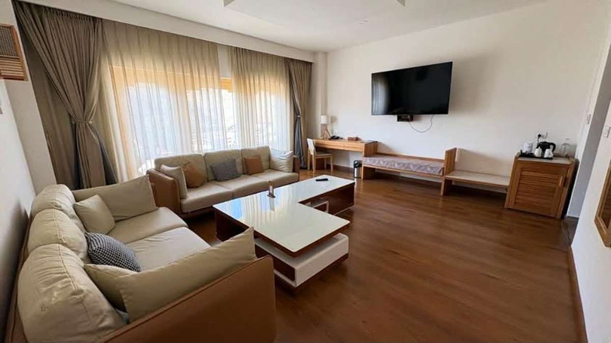 Pelbu Suites