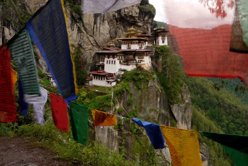 Travelling from Singapore to Bhutan  in October 4