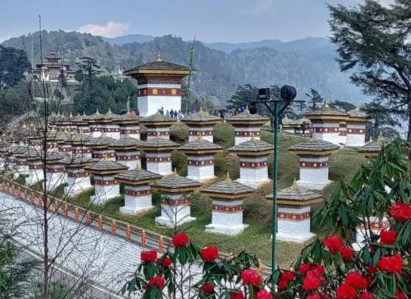 Bhutans weather in April 5