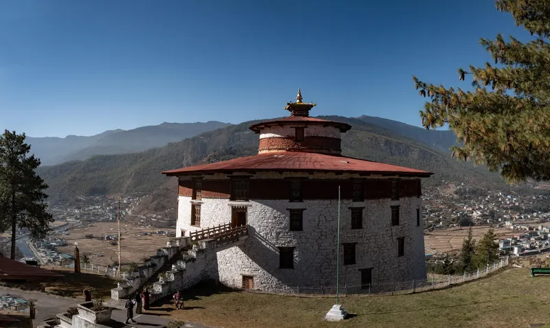 Bhutans weather in December 3