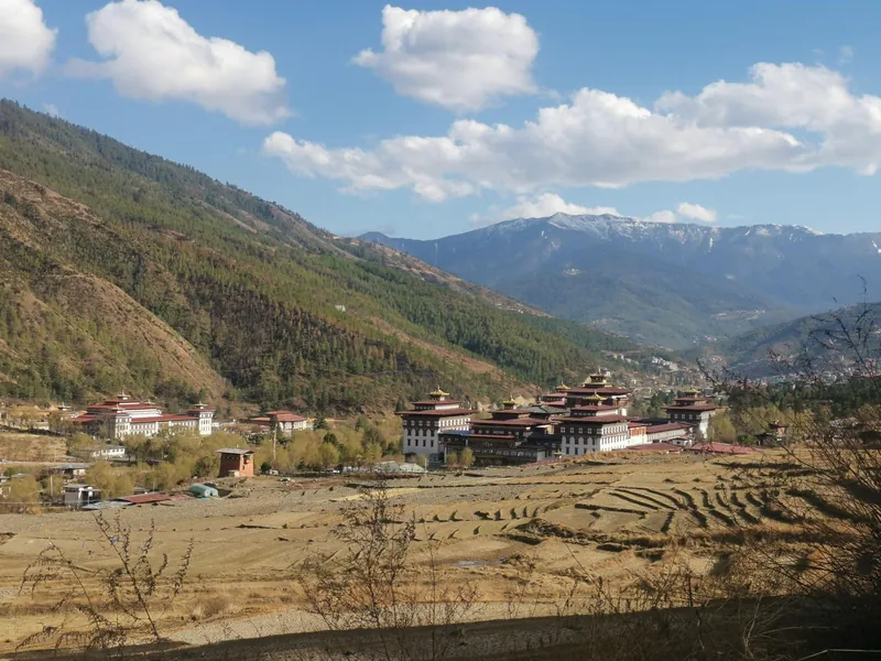 Bhutans weather in February 1