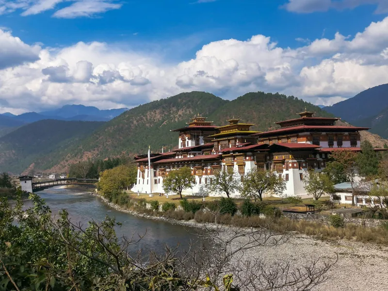 Bhutans weather in March 2