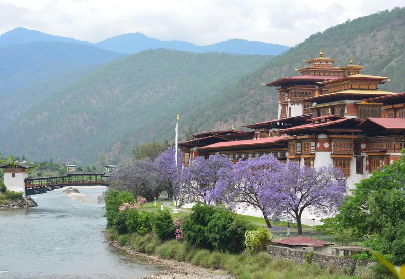 Bhutans weather in May 3